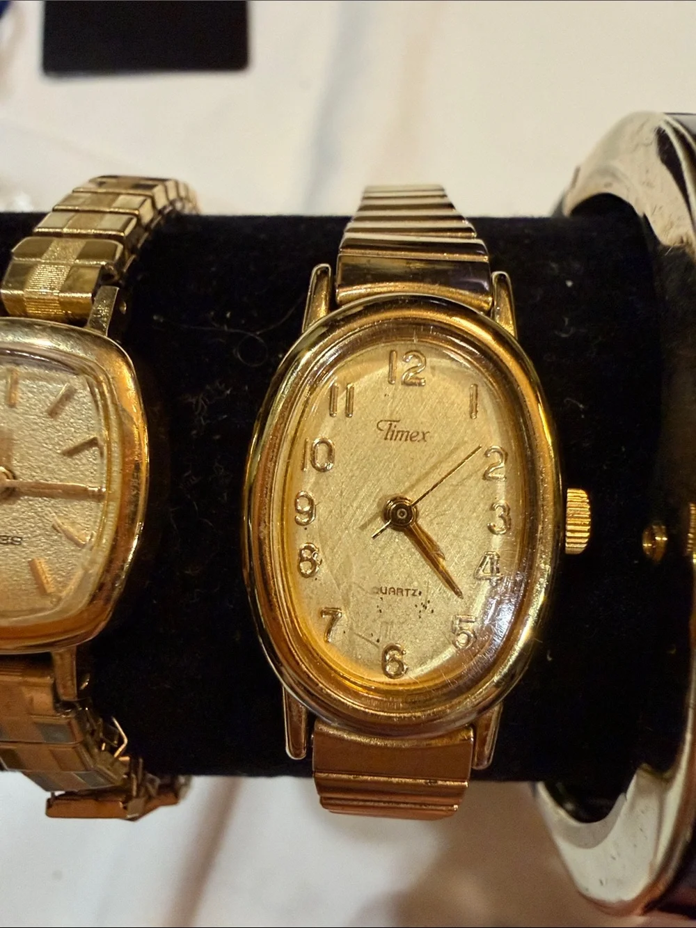 Vintage Gold-Tone Women's Quartz Bracelet Watches 5 pieces need battery